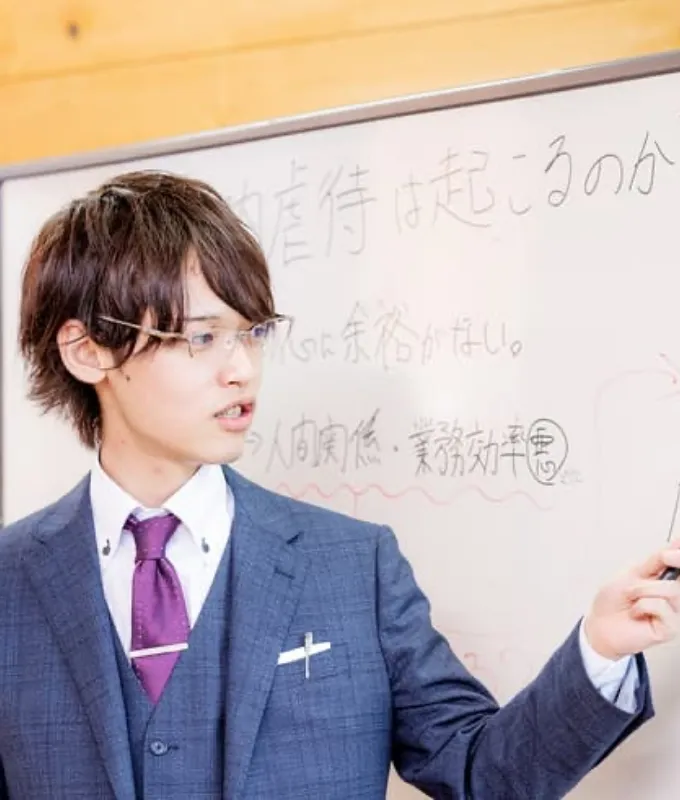 弊社の顧問として活躍していただきます!